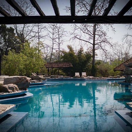 Siddhartha Wildlife Retreat Hotel Meghauli Exterior photo