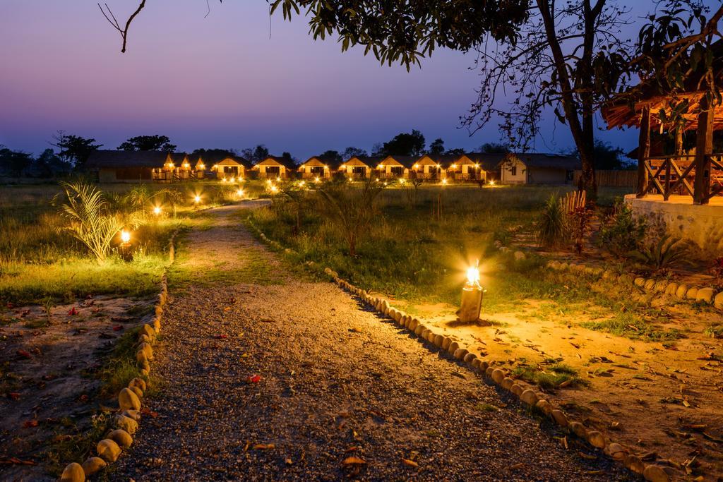 Siddhartha Wildlife Retreat Hotel Meghauli Exterior photo