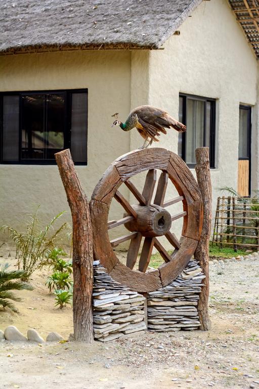 Siddhartha Wildlife Retreat Hotel Meghauli Exterior photo